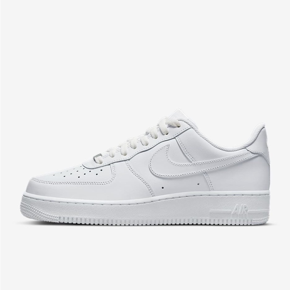 Men’s Nike Air Force 1 All-White Sneakers